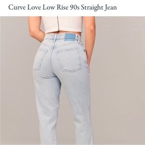 Abercrombie Curve Love Low Rise 90s Straight Jean